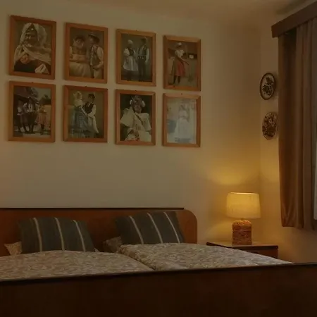 Nakonci Apartment *